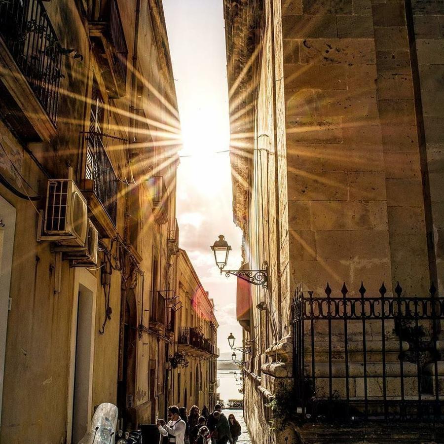 Amuni' Sicily Guest House Syracuse Exterior photo